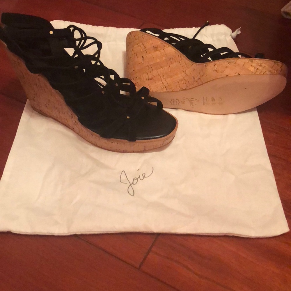 MUST GO! 24 HOUR PRICE! Joie black wedges